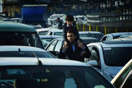 Czerwony Hatchback - galeria zdjęć - filmweb