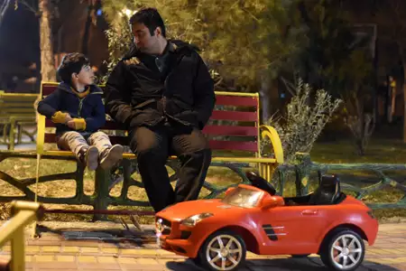 Czerwony Hatchback - galeria zdjęć - filmweb