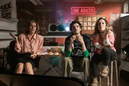 Cochinas - galeria zdjęć - filmweb