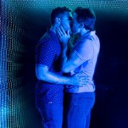 This Close - galeria zdjęć - filmweb