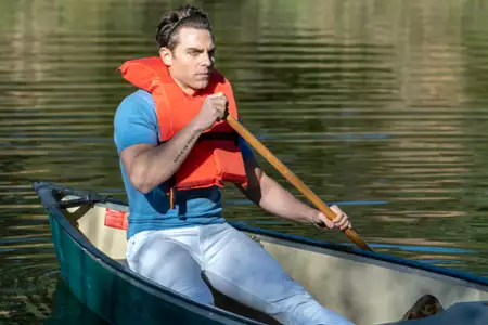 This Close - galeria zdjęć - filmweb