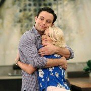 Young & Hungry - galeria zdjęć - filmweb