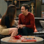 Young & Hungry - galeria zdjęć - filmweb