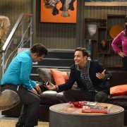 Young & Hungry - galeria zdjęć - filmweb