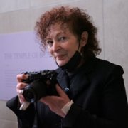 Całe to piękno i krew - galeria zdjęć - filmweb