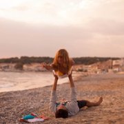 MILF - galeria zdjęć - filmweb