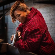 Agentka McCall - galeria zdjęć - filmweb