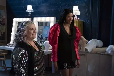 Girls5Eva - galeria zdjęć - filmweb