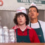 Młody The Rock - galeria zdjęć - filmweb