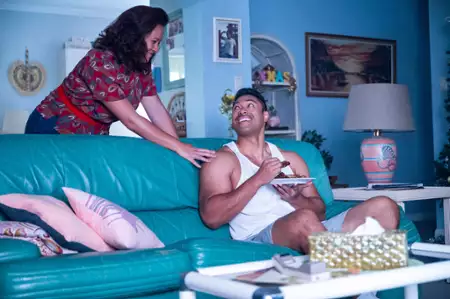 Młody The Rock - galeria zdjęć - filmweb