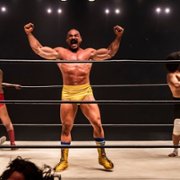 Młody The Rock - galeria zdjęć - filmweb