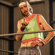 Młody The Rock - galeria zdjęć - filmweb