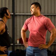 Młody The Rock - galeria zdjęć - filmweb