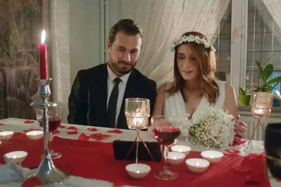 Miłość i nadzieja - galeria zdjęć - filmweb