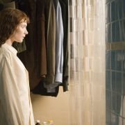 Kobieta w błękitnej wodzie - galeria zdjęć - filmweb