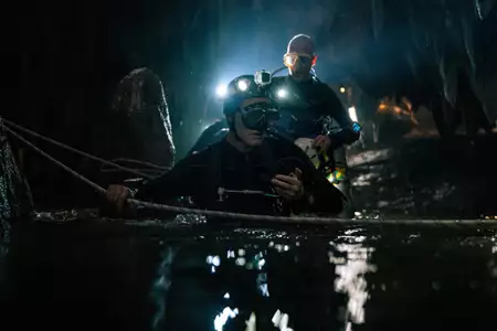 Operacja ratunkowa w tajlandzkiej jaskini - galeria zdjęć - filmweb