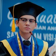A+ - galeria zdjęć - filmweb