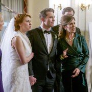 Tajemnice kwiaciarni: Morderstwo na weselu - galeria zdjęć - filmweb