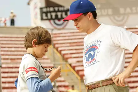 The Perfect Game - galeria zdjęć - filmweb