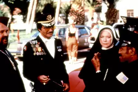 Wyścig Armatniej Kuli II - galeria zdjęć - filmweb