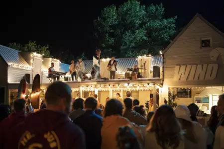 Pod wiatr - galeria zdjęć - filmweb