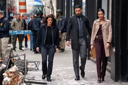 FBI - galeria zdjęć - filmweb