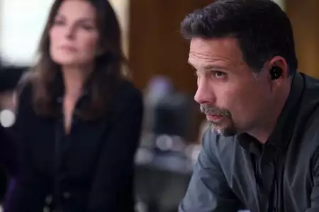 FBI - galeria zdjęć - filmweb