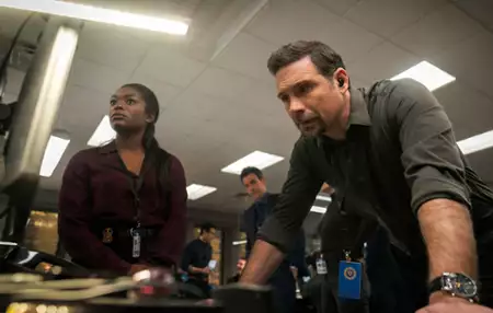 FBI - galeria zdjęć - filmweb