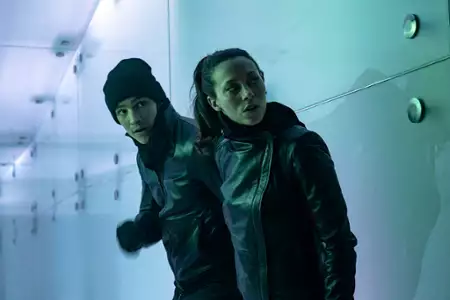 Titans - galeria zdjęć - filmweb