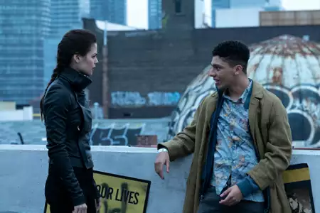 Titans - galeria zdjęć - filmweb