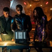 Titans - galeria zdjęć - filmweb