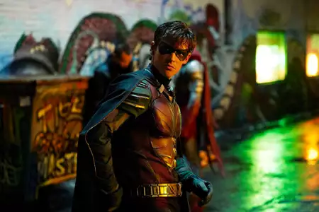 Titans - galeria zdjęć - filmweb