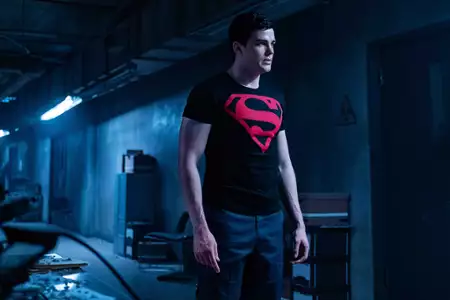 Titans - galeria zdjęć - filmweb