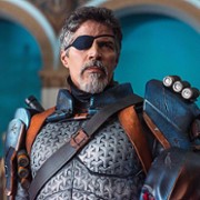 Esai Morales w Titans