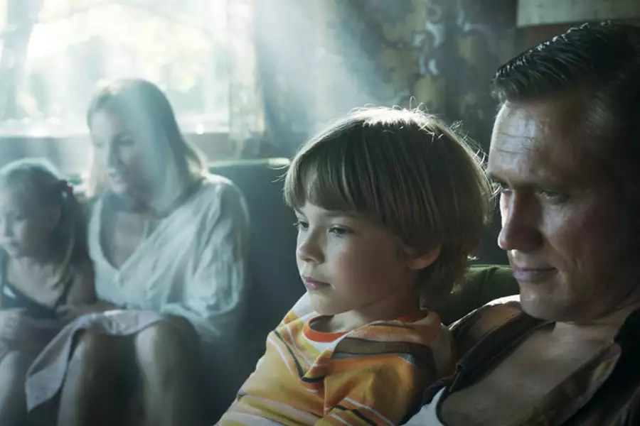 Tumman veden päällä - galeria zdjęć - filmweb