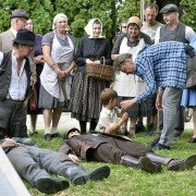 Boso po ściernisku - galeria zdjęć - filmweb