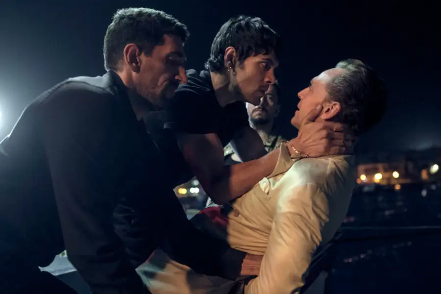 Nocny recepcjonista - galeria zdjęć - filmweb