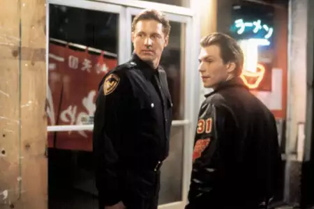 Kuffs - galeria zdjęć - filmweb
