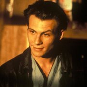 Kuffs - galeria zdjęć - filmweb