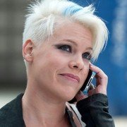 Między nami seksoholikami - galeria zdjęć - filmweb