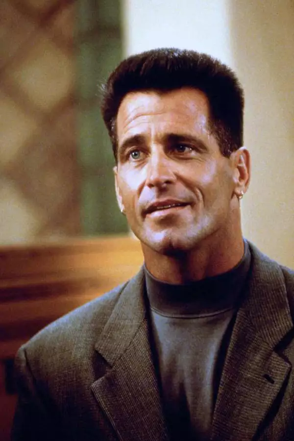 Kłamca, kłamca - galeria zdjęć - filmweb