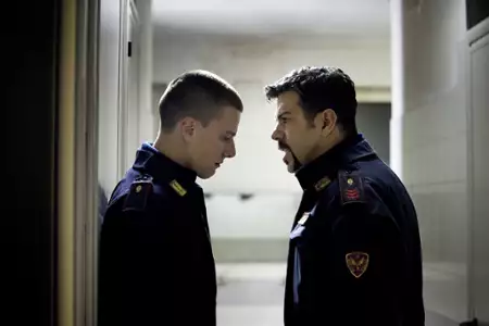 Gliniarze to dranie - galeria zdjęć - filmweb
