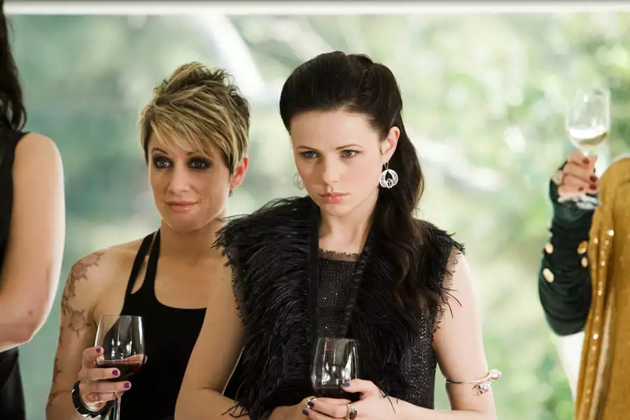 The Almighty Johnsons - galeria zdjęć - filmweb
