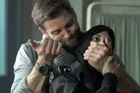 The Brave - galeria zdjęć - filmweb