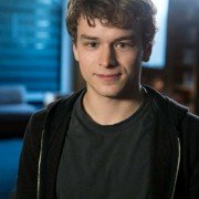 Rise - galeria zdjęć - filmweb
