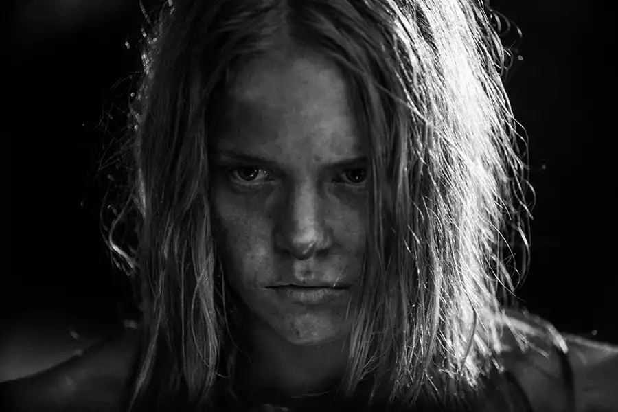 Listopad - galeria zdjęć - filmweb