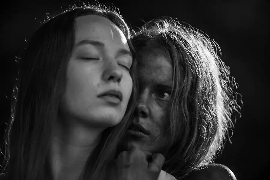 Listopad - galeria zdjęć - filmweb