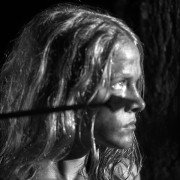November - galeria zdjęć - filmweb