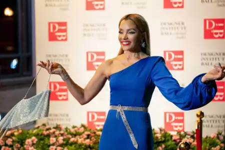 Dynastia - galeria zdjęć - filmweb