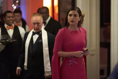 Dynastia - galeria zdjęć - filmweb